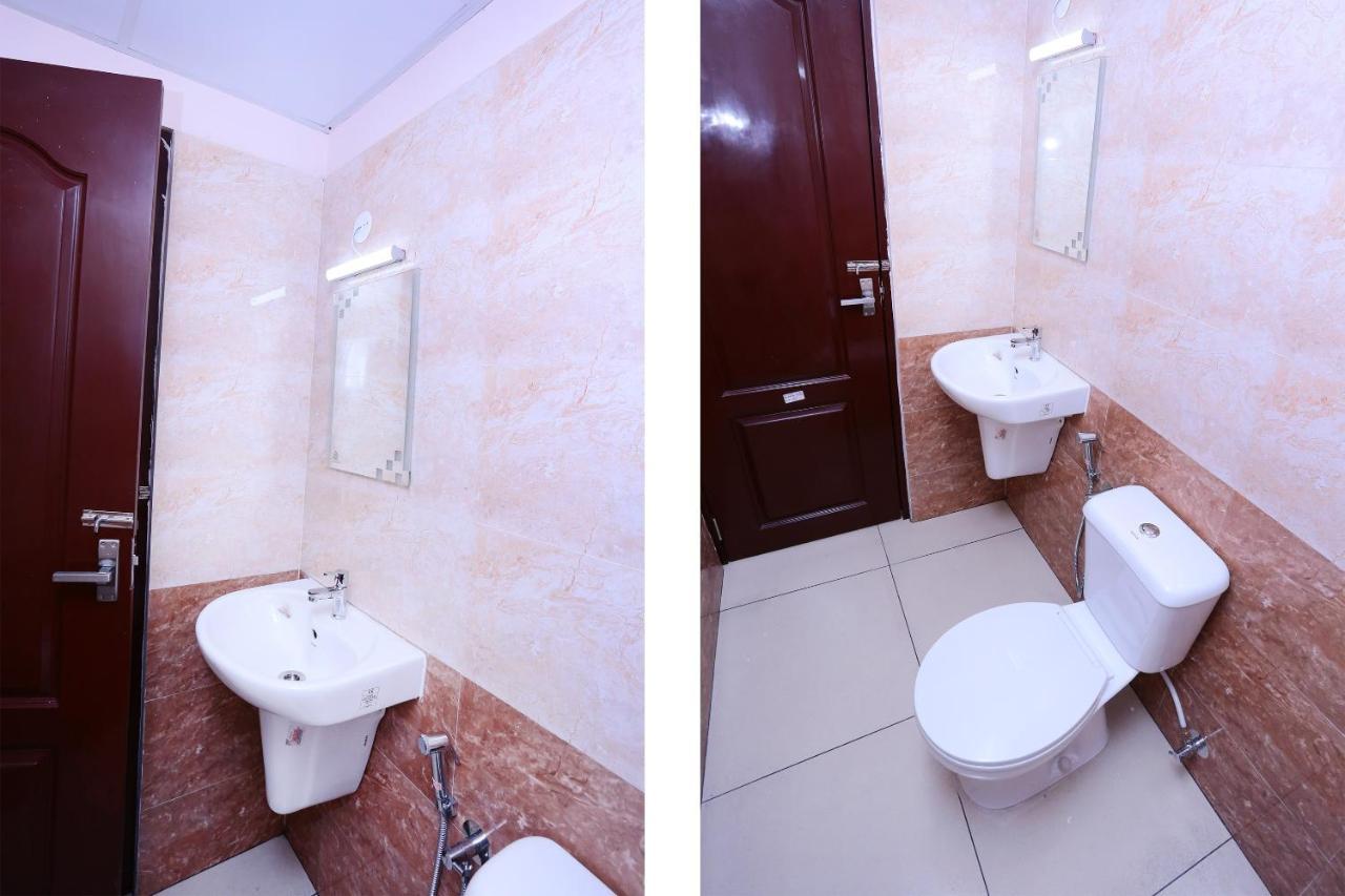 Oyo 13577 Tkr Metro Residency Hotel Kochi Kültér fotó